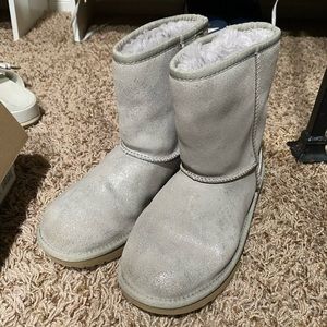 Ugg Kids’ Classic II Shimmer Metallic